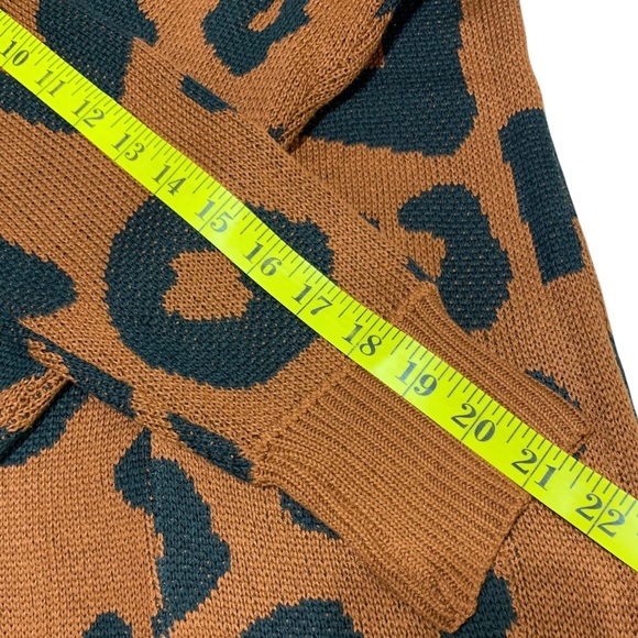 NWOT Brown Black Print Knit Open Front Oversized Cardigan Size small - Picture 8 of 9